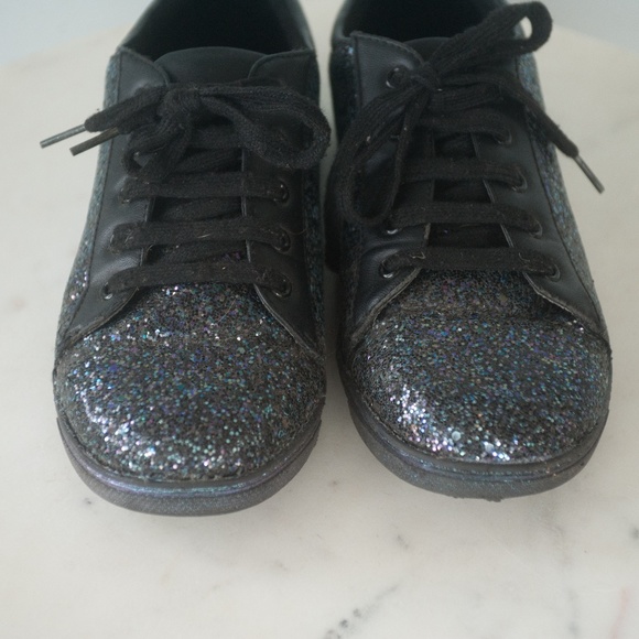 Stuart Weitzman Girls Black Glitter Heather Low Sneakers - Picture 3 of 11